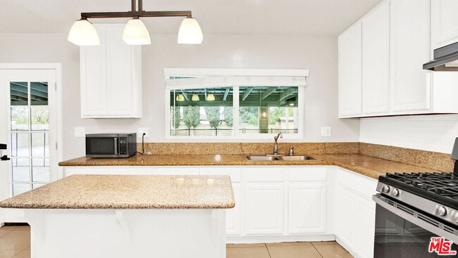 Building Photo - 428 S Meridian Ave