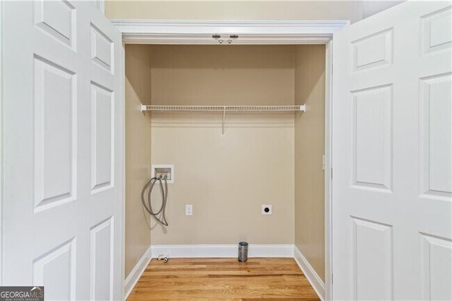 Building Photo - 1199 Foster Pl NW