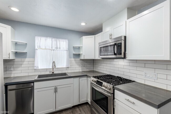 Building Photo - 2 br, 1 bath House - 1116 S Holbrook Ln