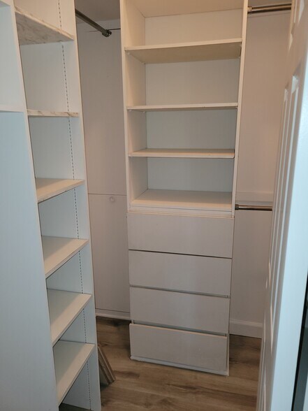 Master Closet - 17449 Martha St