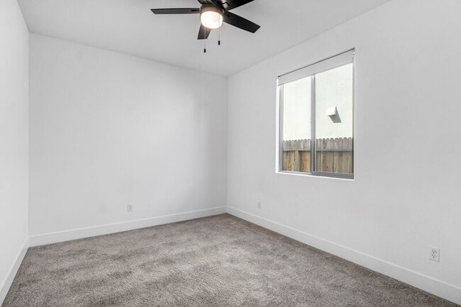 Building Photo - 7153 E Harvard Ave