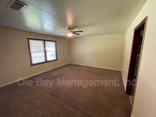 Building Photo - 1815 Ogburn Ave