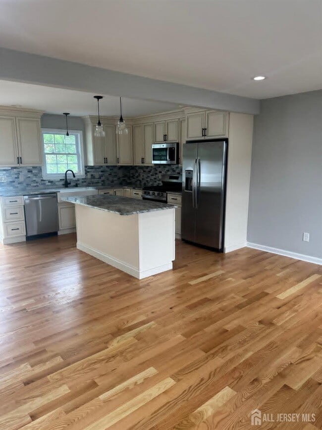 Building Photo - 109 Pearl Pl