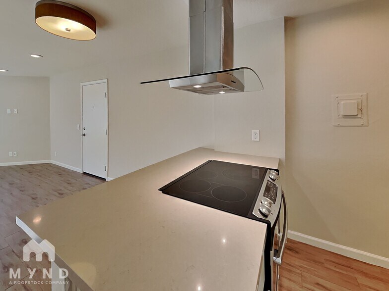 Building Photo - 2524 T St