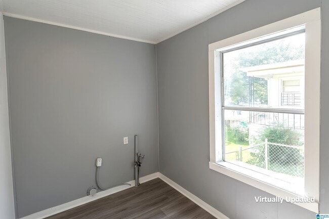 Building Photo - 340 McPherson Ave