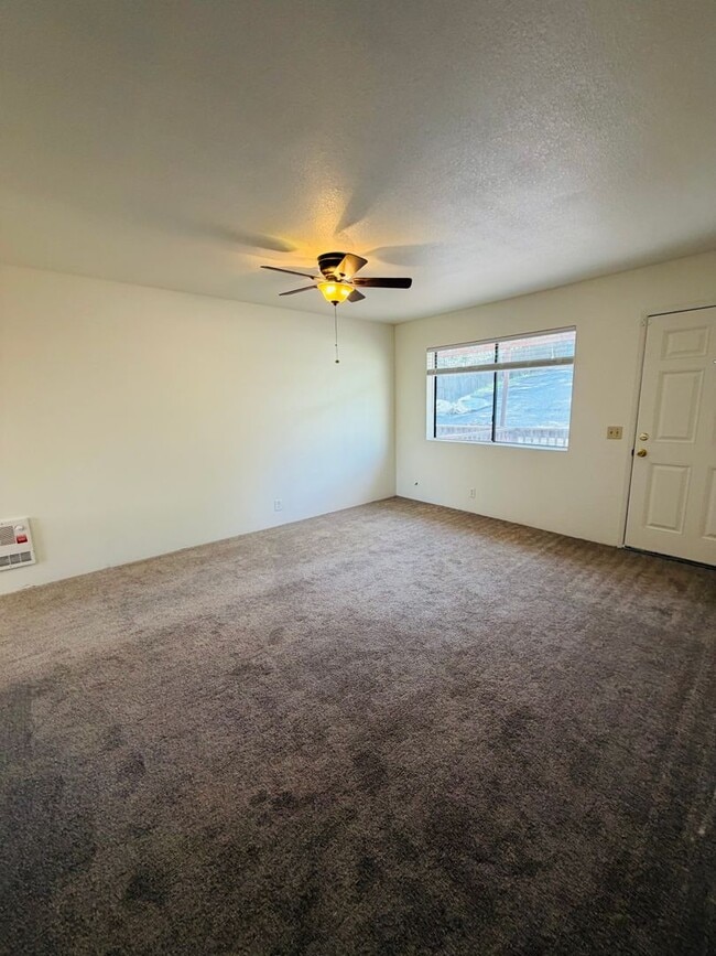 Building Photo - 138 Patterson Ct