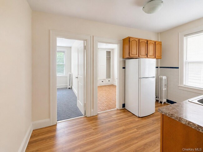 Building Photo - 64-42 Catalpa Ave