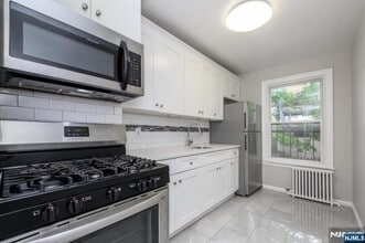 Building Photo - 140 W Englewood Ave