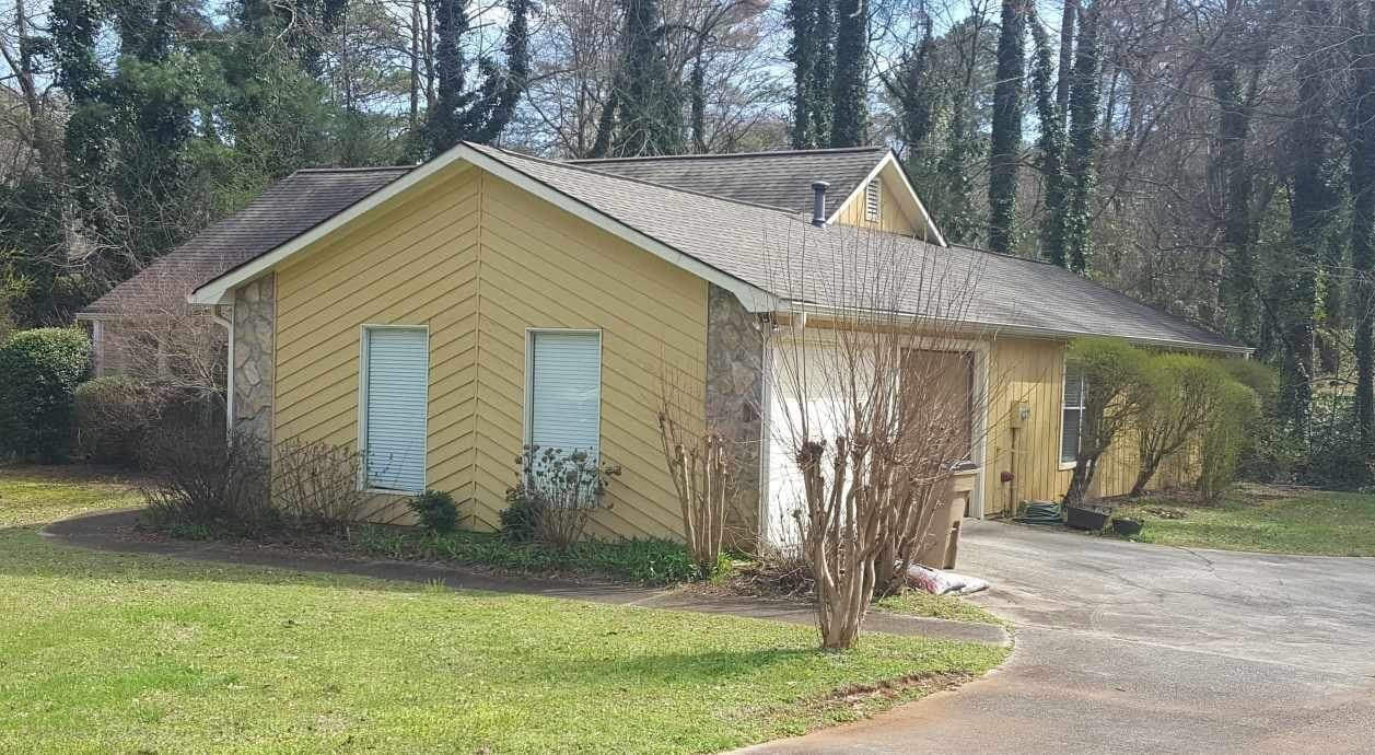 Building Photo - 2228 N Woods Ct