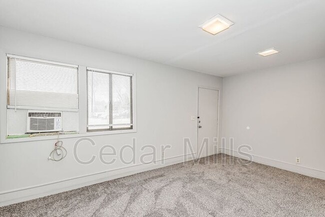 Building Photo - 1731 N Holyoke St