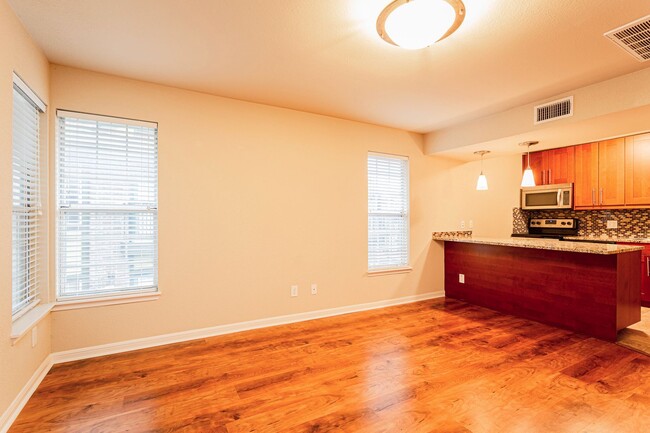 Building Photo - Beautiful 1 BR / 1 BA Home for Rent