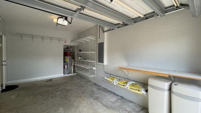 Building Photo - 4857 Victoria Cir