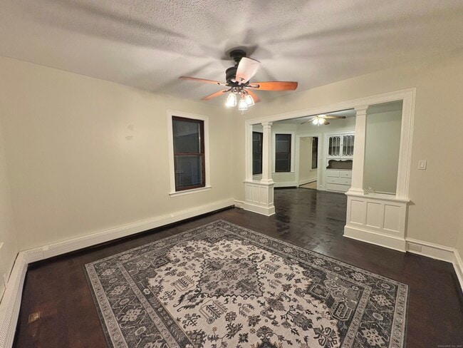 Primary Photo - 72 Sterling St