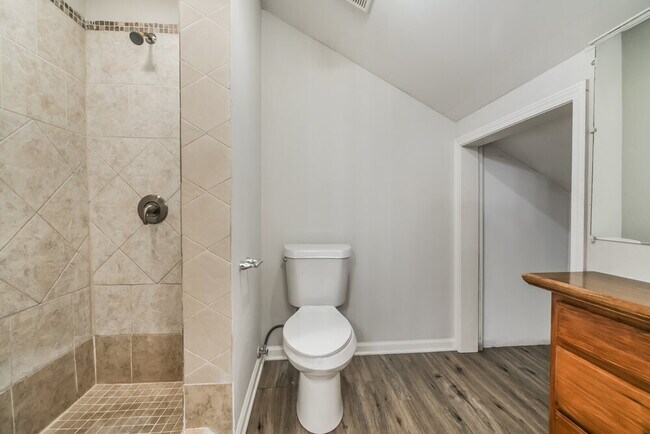 Building Photo - 6700 John West Rd