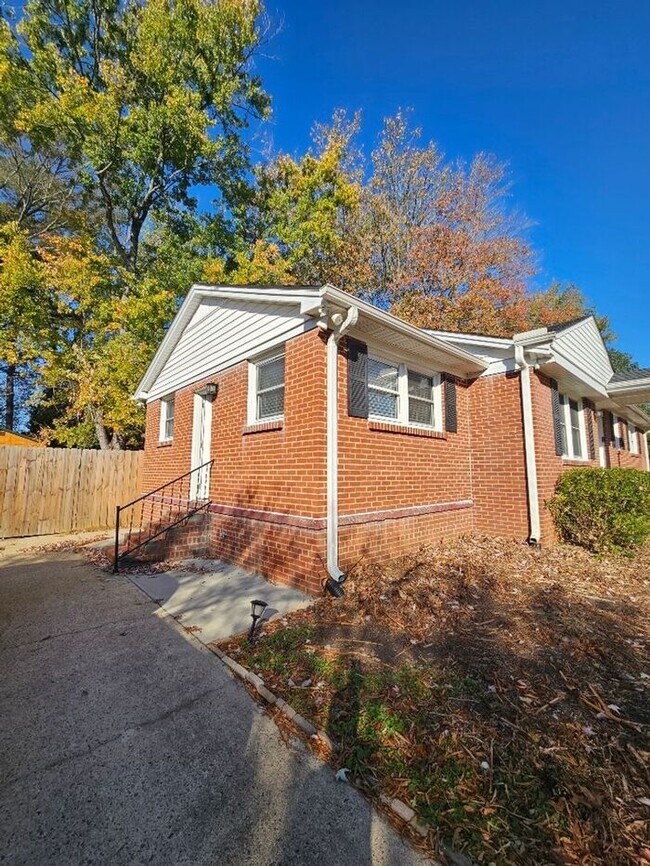 1717 Pope Street...Rock Hill...AVAIL NOW!!! 1717 Pope St Rock Hill SC