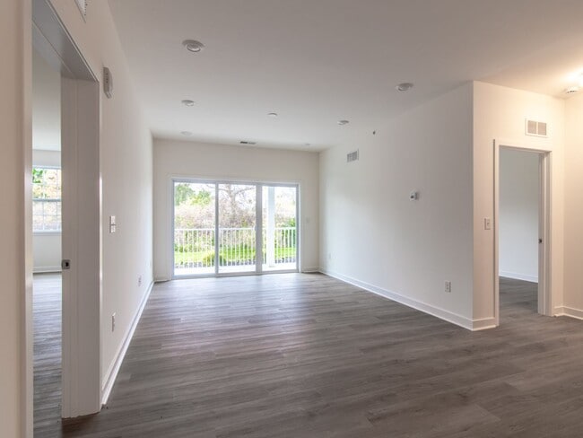 Building Photo - Gorgeous first floor - 2 bed 2 bath YEAR ROUND condo - Residence at Rehoboth Bay