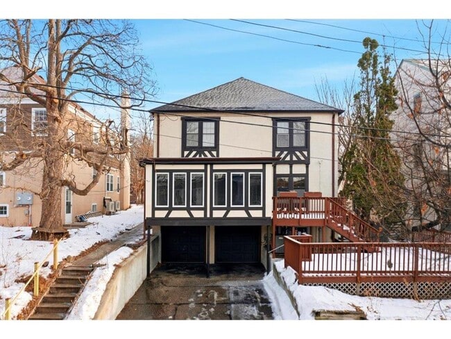 Building Photo - 3540 Irving Ave S