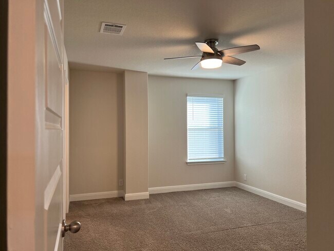 Building Photo - 207 Colorado Cyn