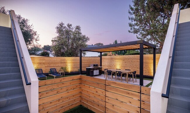 Building Photo - ? Modern Clairemont Living — Available Now! ?