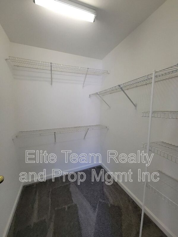 Building Photo - 177 Autumn Falls Dr