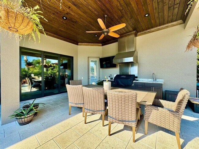 Building Photo - 10605 Sabella Dr