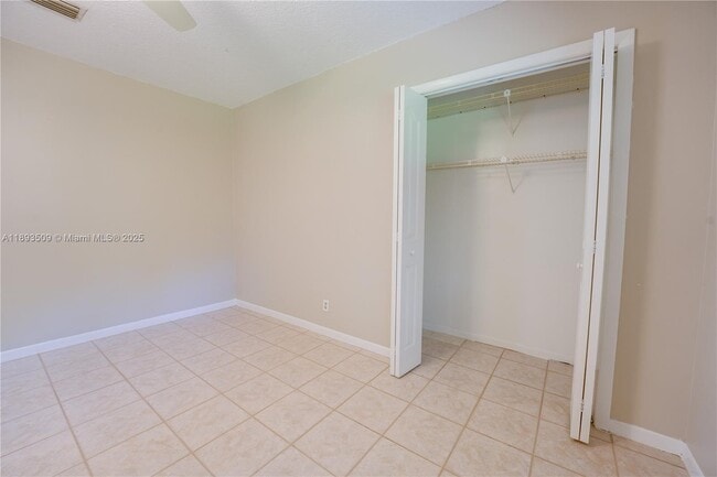 Building Photo - 2401 SW 58th Manor