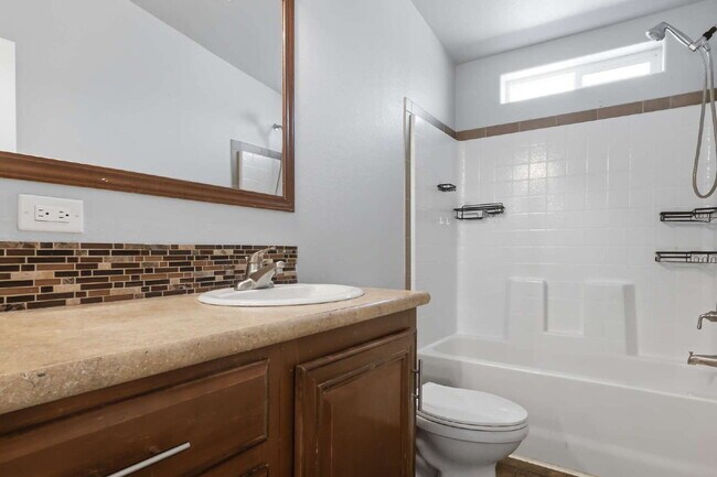 Building Photo - "Spacious 4-Bedroom Oasis with 2 Full Baths on Mount Rainier Ave, Las Vegas – Your Perfect Retrea...