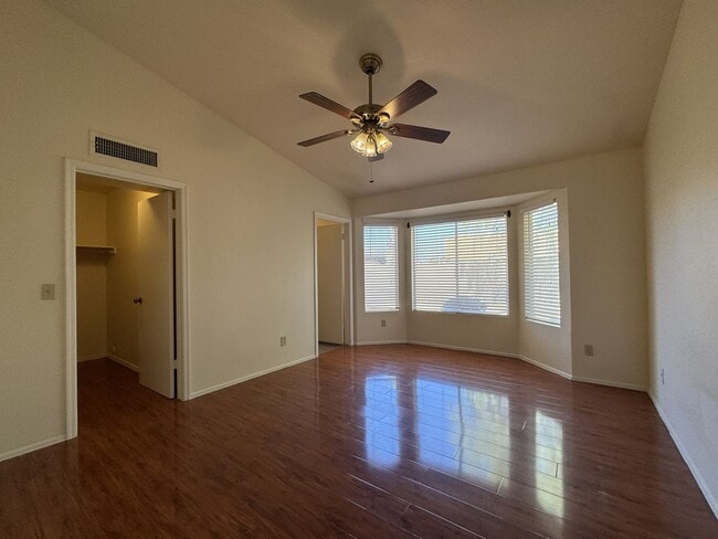 Building Photo - 4 BEDROOMS CULDESAC LOT ACROSS FROM PARK