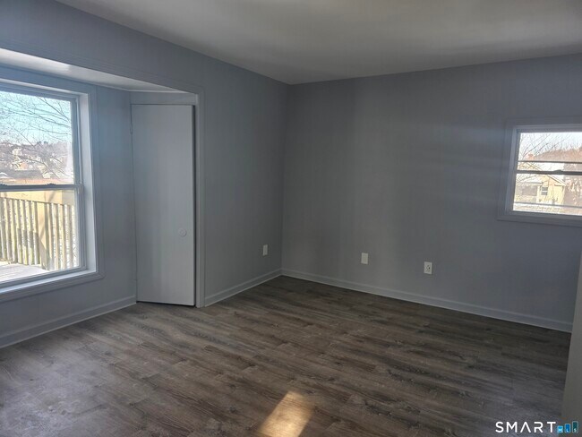 Building Photo - 46 Ward St