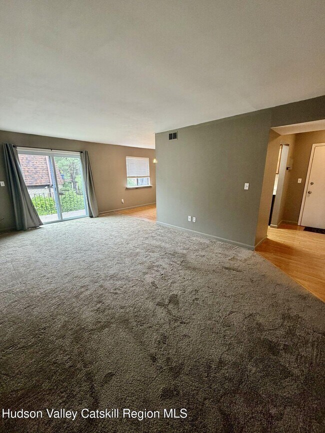 Building Photo - 616 Cherry Hill Dr