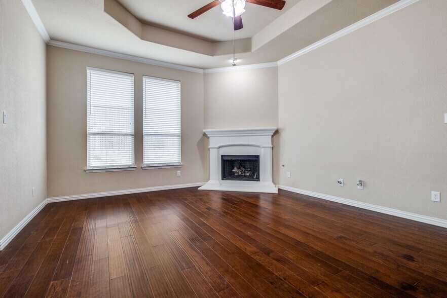 Building Photo - 3316 El Dorado Dr