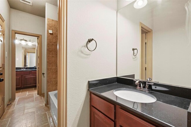 Building Photo - 4527 Sorrell Glen Ct