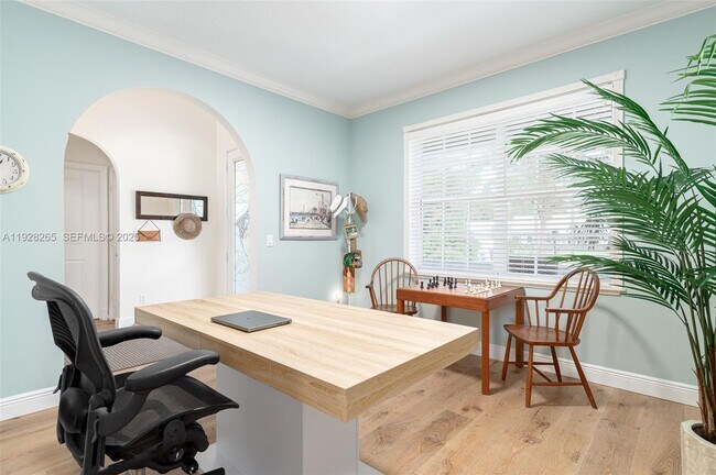 Building Photo - 3842 SW St Lucie Ln