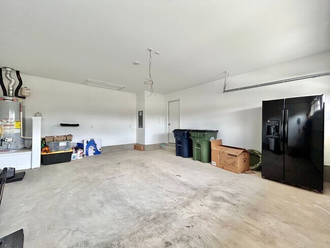 Building Photo - 3 BR / 2 BA Home for Rent in Hutto