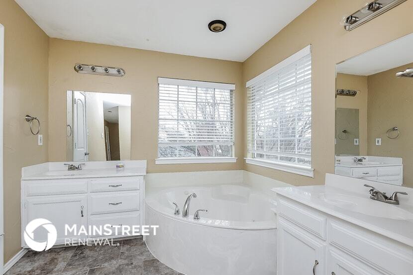 Building Photo - 7424 Jamie Renee Ln