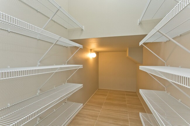 Building Photo - 4Bd-3Ba home on 16th fairway of the Coral ...