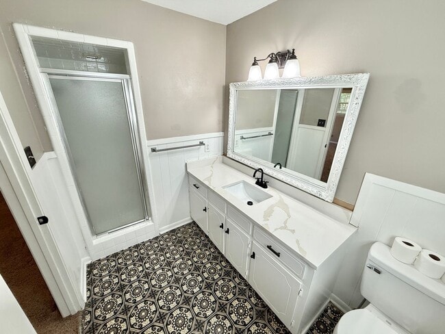 Building Photo - 4-bed/2-bath in South Tyler!
