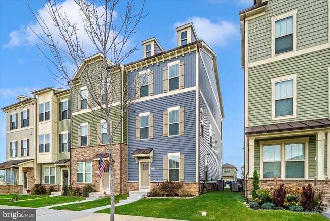 Building Photo - 3635 Stone Barn Dr