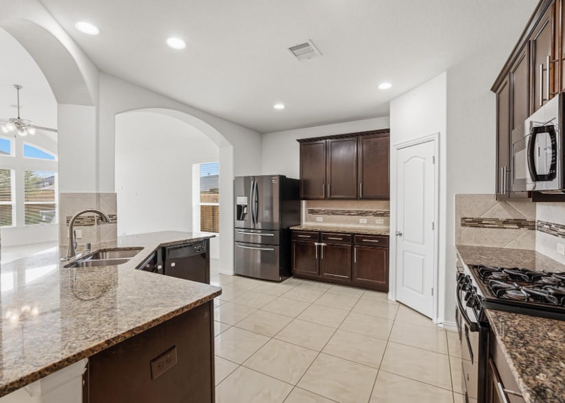 Building Photo - 4703 Goldeneye Dr