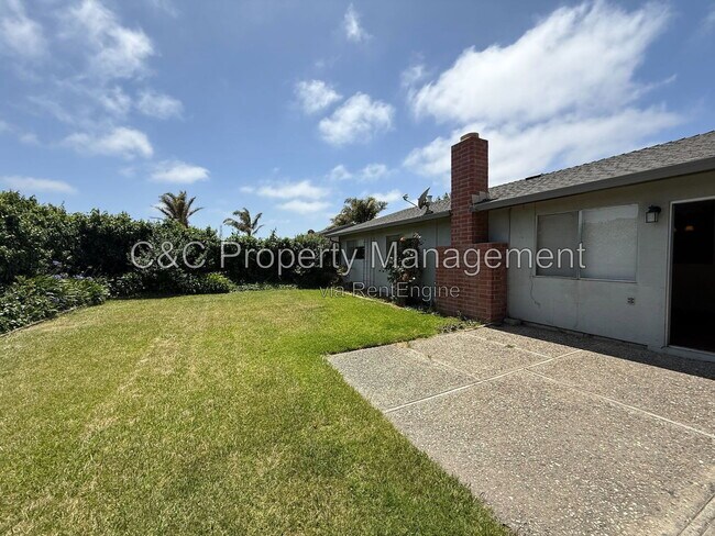 Building Photo - 938 Estrada Ct