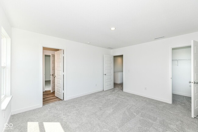 Building Photo - 5134 Golden Grv Dr