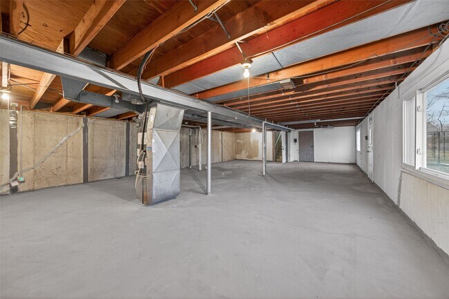 Building Photo - 67 Strecker Rd