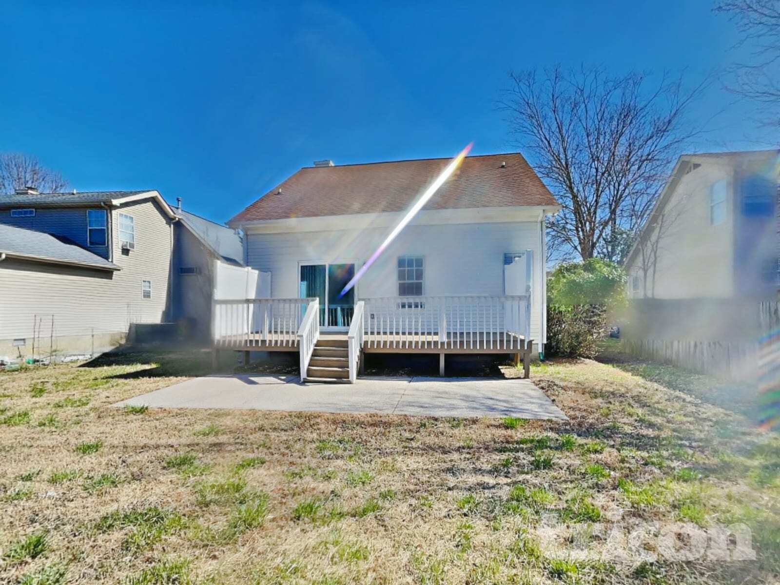 Building Photo - 2773 Riverbend Dr