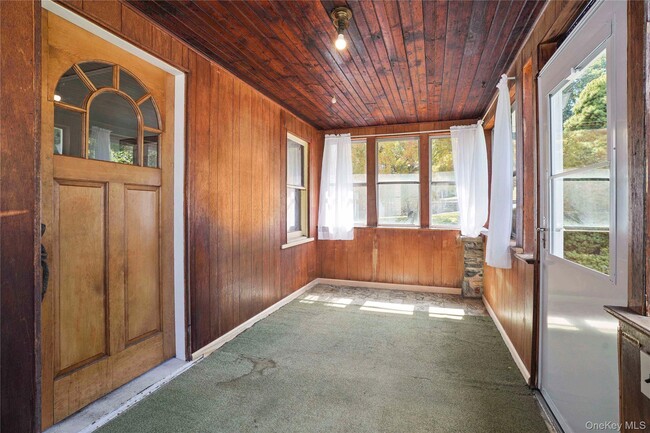 Building Photo - 81 Hudson Ave