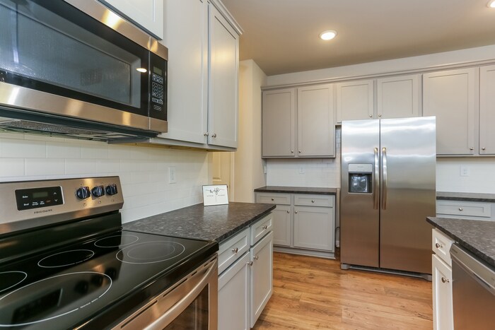 Building Photo - 1243 Spring Marsh Ct NE