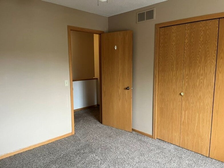 Building Photo - 971 Santa Vera Dr