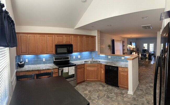 Building Photo - 250 Opus Ct