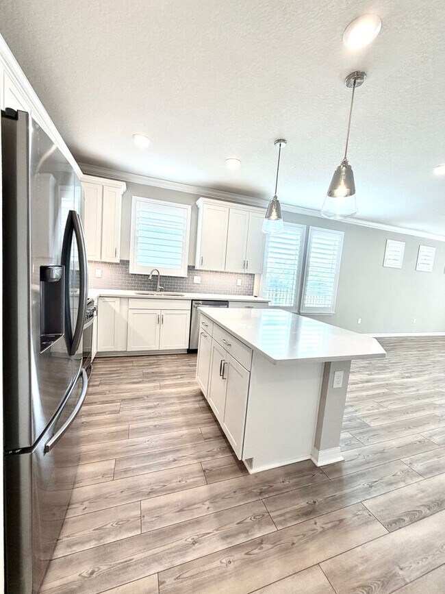 Building Photo - 106 Yellow Iris Ct