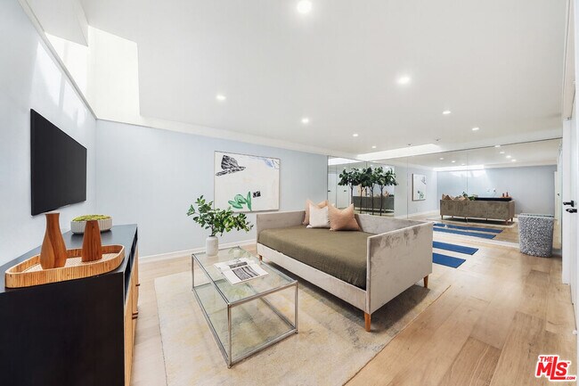 Building Photo - 831 14th St