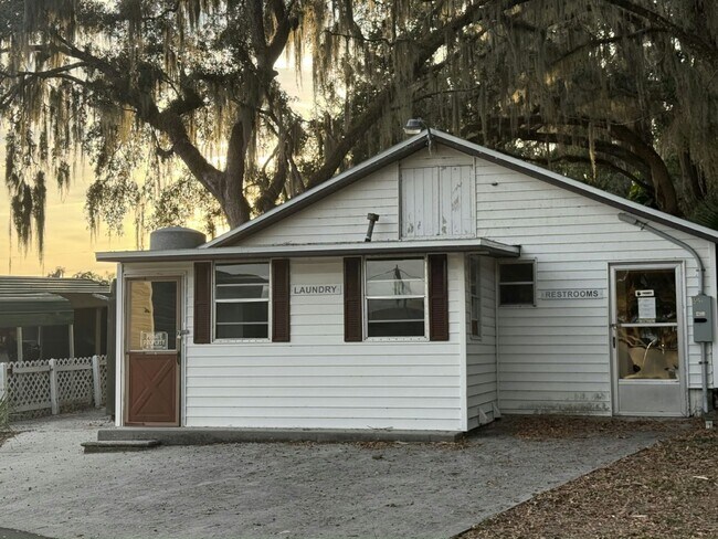 Building Photo - 8801 E Moonrise Ln
